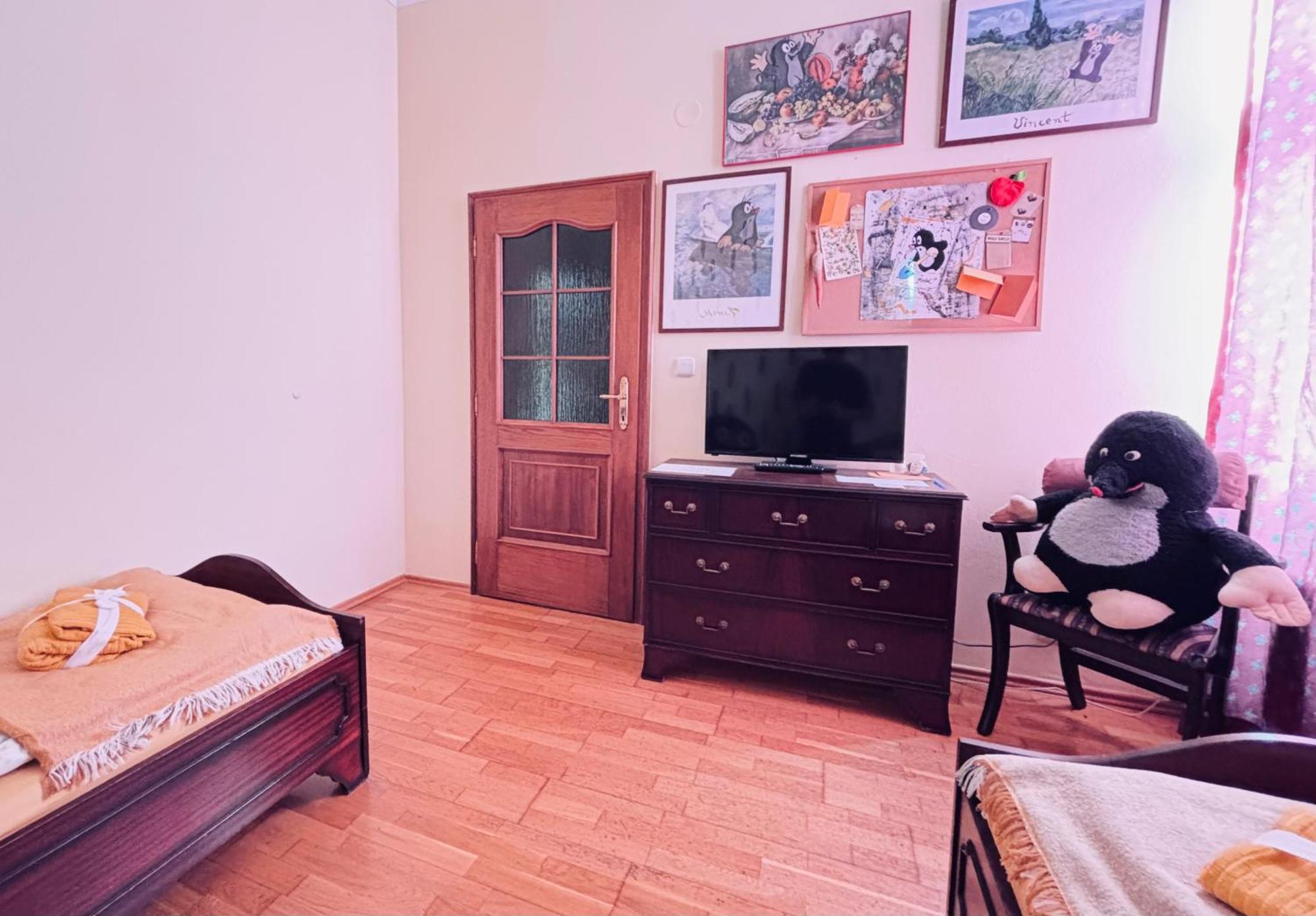Krtek , 2 Beds, Theme Room, Free Parking Карловы Вары Экстерьер фото